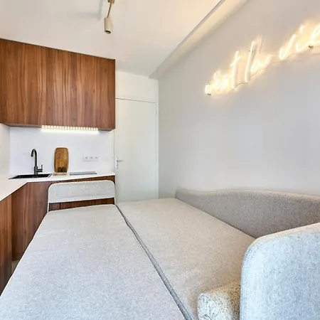 Apartment La 19th Design & Bright Managed By Mey Agency Paris